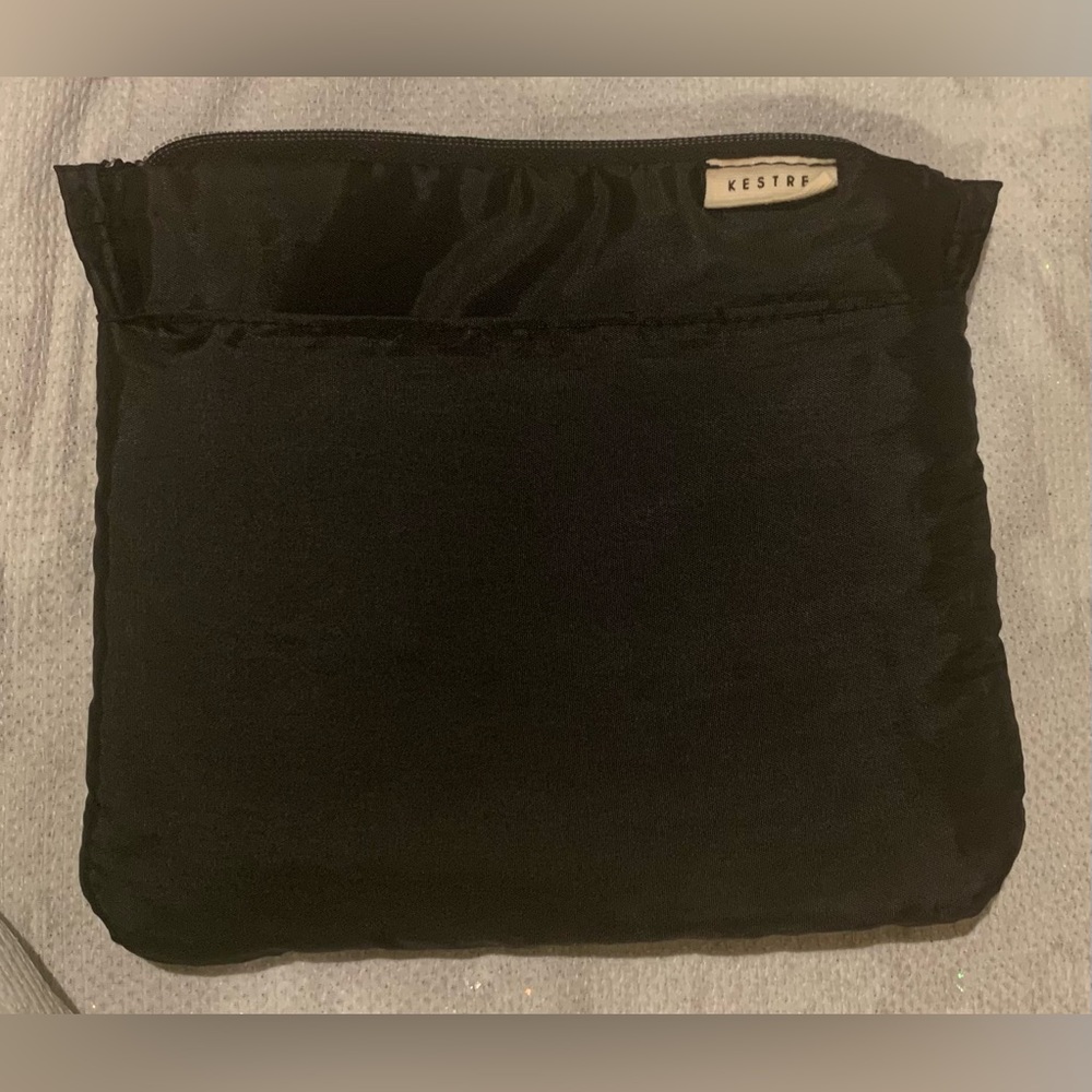 KESTREL Black Sequin Sparkling Make up bag NWOT - Picture 3 of 9